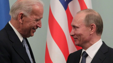 Biden dijo que cree que Putin "es un asesino" y que pronto pagará el precio por sus actos