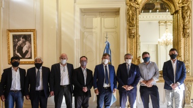 Fernández recibió a los intendentes de la Comarca Andina, afectada por incendios forestales