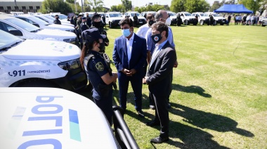 Kicillof, Berni y Espinoza pusieron en funcionamiento 80 patrulleros