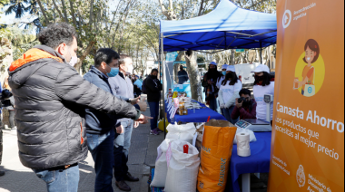 El Gobierno lanzó "Canasta Ahorro", una iniciativa para paliar el impacto de la inflación