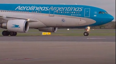 Partió el primer vuelo de Aerolíneas que traerá 8 millones de vacunas