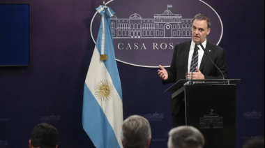 Adorni retoma el centro de la escena con anuncios diarios en la recta final de la campaña