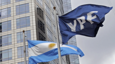 El Gobierno pidió suspender en EE.UU. el fallo que obliga a entregar 51 % de YPF