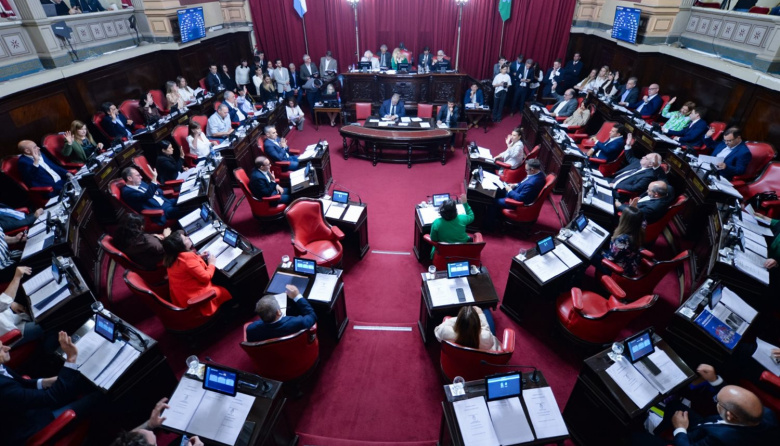 Piden autorización judicial para analizar dispositivos secuestrados en una causa vinculada al Senado bonaerense