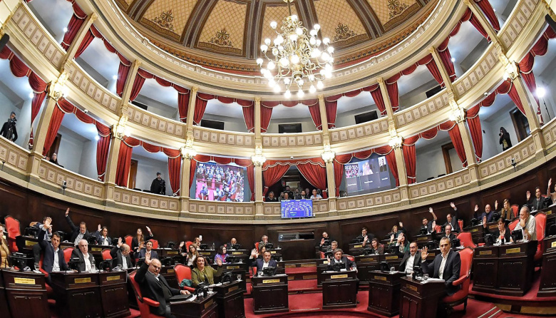 Imputan cinco nuevos abusos sexuales a los acusados de liderar una presunta secta en el Senado bonaerense