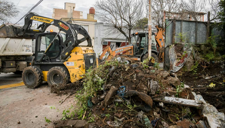 El Municipio avanza con un operativo para limpiar terrenos baldíos y trasladar los costos a los propietarios