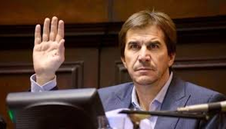 La Justicia pone la lupa sobre el rol de Javier Faroni en el polémico contrato del 30%
