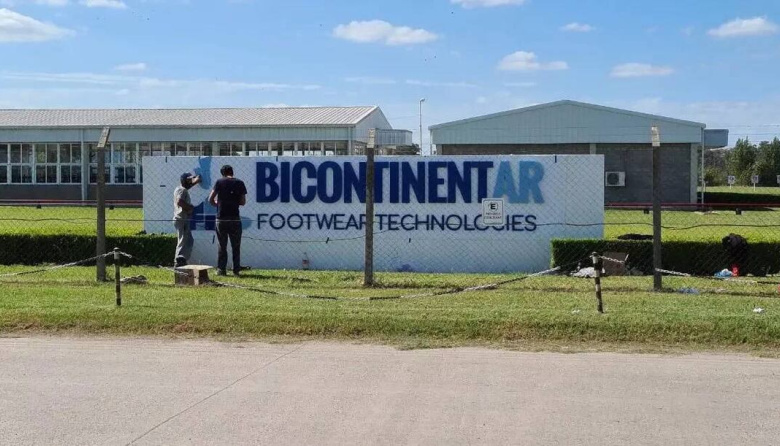 Familias de ex trabajadores de Bicontinentar se movilizan para reclamar la reapertura de la planta