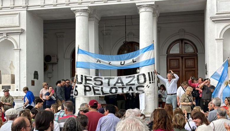 Azul: el municipio renovó el contrato de un campo destinado a salud pese a incumplimientos de pago