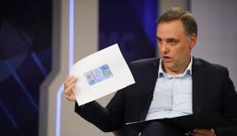 "APENAS UN DELICUENTE", por Carlos Fara