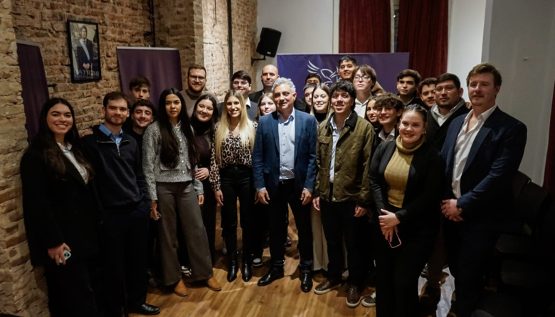 Presentan un proyecto para que los jóvenes puedan ser concejales desde los 18 años en la Provincia