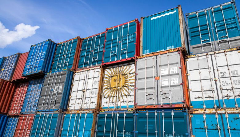 El superávit comercial alcanzó un récord histórico de US$ 3.504 millones en mayo
