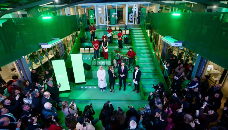 La Ciudad inauguró un centro TUMO en Chacarita e incorporó talleres de Inteligencia Artificial