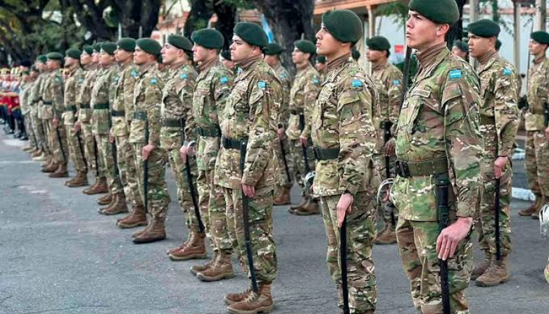 El Gobierno confirmó un bono extraordinario para las Fuerzas Armadas