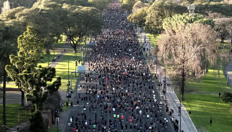 La Media Maratón de Buenos Aires sumó 31.500 corredores y un nuevo récord mundial