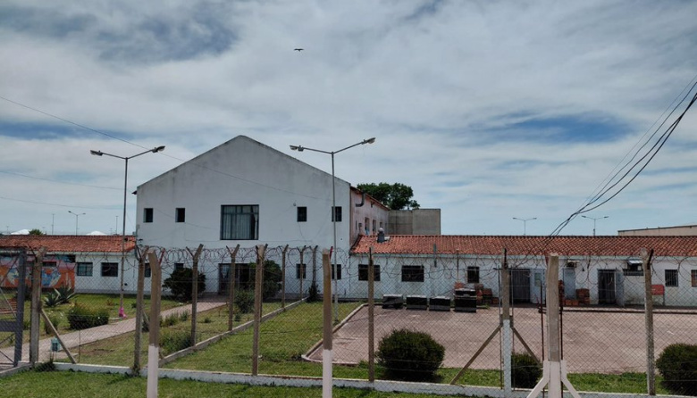 Detuvieron a 15 penitenciarios de la Cárcel de Magdalena por torturas y abusos contra 4 internas