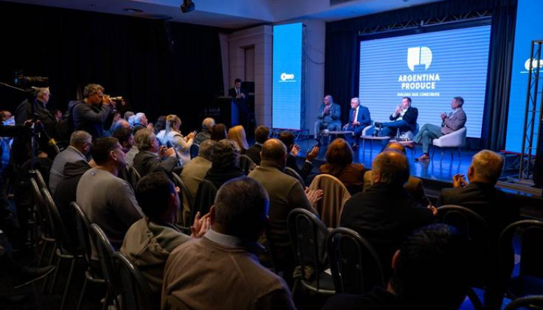 Reunión de empresarios pyme y representantes de los trabajadores para reconstruir el diálogo
