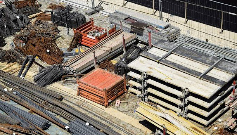 Indec: fuertes caídas de la industria y la construcción en julio