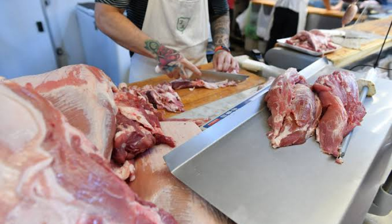El consumo cayó en agosto y acumula nueve meses consecutivos en baja interanual