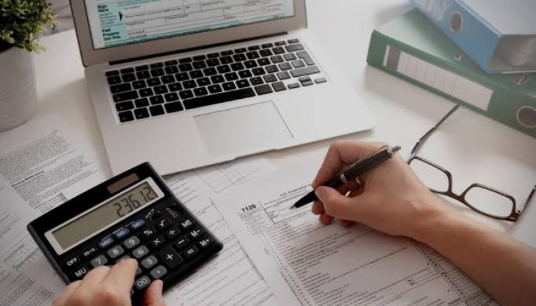 Un contribuyente de alto consumo pagará 43 tributos en 2026 tras la eliminación de tres impuestos nacionales