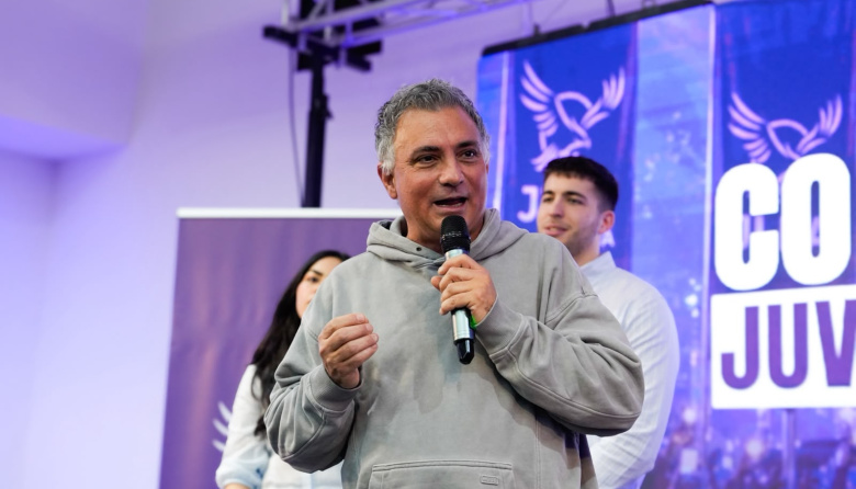 Pareja reunió a más de mil jóvenes de LLA en Morón y puso la mira en 2027