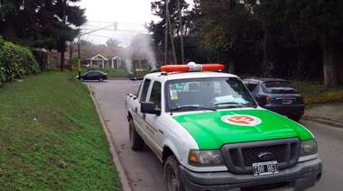 Esteban Echeverría: operativo de fumigación y desinfección en distintos barrios