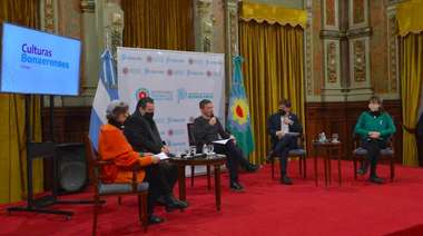 Kicillof presente en el primer encuentro de 