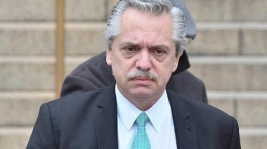 Alberto Fernández recordó a desaparecidos en Iglesia de la Santa Cruz y dijo que la lucha "persiste"