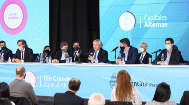 Fernández anunció obras y suscribió acuerdos en Tierra del Fuego
