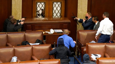 Locura en EE.UU: seguidores de Trump ingresaron por la fuerza al Capitolio