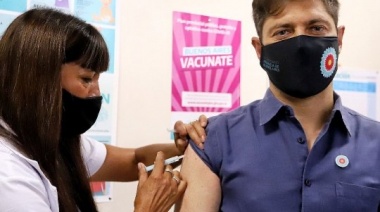 Kicillof anunció que la semana próxima comenzará la vacunación a docentes