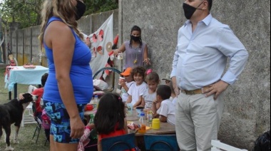 El intendente Bertellys visitó Puertas Abiertas