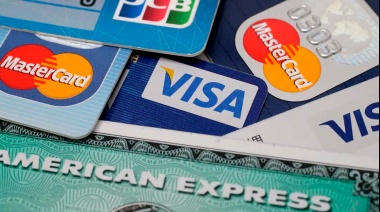 Se desacelera el consumo con tarjetas por límites de crédito e impuesto a sellos