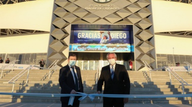 Alberto Fernández, presente en la inauguración de polémico estadio