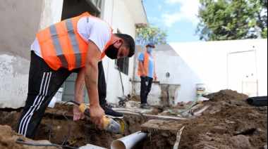 Cardozo recorrió los trabajos finales en los nuevos Centros de Atención Primaria de la Salud