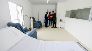 Kicillof visitó a Peluso durante operativo de vacunación en Magdalena 