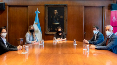 Vizzotti se reunió con autoridades de AstraZeneca por la demora en la entrega de vacunas