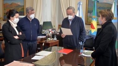 El municipio y Alimentos Tandil escrituraron en el parque industrial para ampliar la planta existente