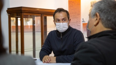 Para apresurar la vacunación Abella pondrá los CAPS a disposición del gobierno provincial