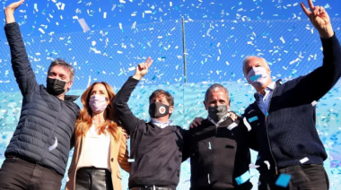 Axel Kicillof y Máximo Kirchner participaron en un acto junto a los candidatos Tolosa Paz y Gollan