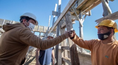 Cardozo supervisó los trabajos de construcción de nuevas aulas taller 