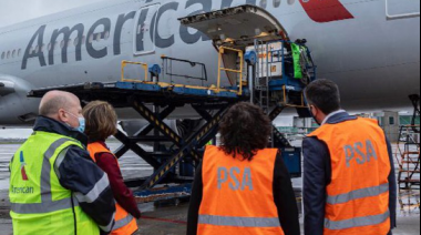 Llegaron a la Argentina las primeras 100 mil dosis de vacunas Pfizer