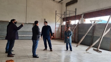 Bertellys recorrió la obra del SUM en Villa Piazza Sur