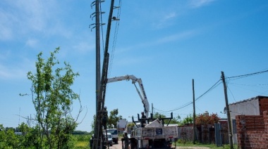 Renuevan redes troncales que brindan suministro eléctrico a La Plata