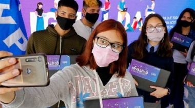 YPF entregó 678 notebooks a alumnos de escuelas de Ensenada y Berisso