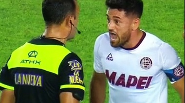 Grave denuncia del árbitro Darío Herrera contra el futbolista de Lanús Lautaro Acosta