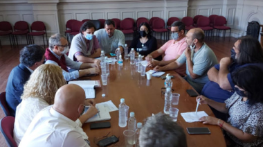 Programa +ATR: Provincia garantiza hasta junio la continuidad de 21.500 docentes