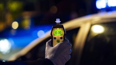 Buscan prohibir que las personas que hayan ingerido bebidas alcohólicas puedan conducir vehículos
