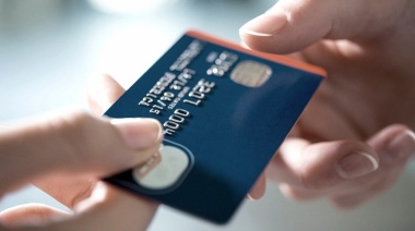Moritan insistió con la eliminación del impuesto de sellos al consumo con tarjeta de crédito