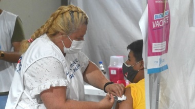 COVID: Comienzan a aplicar las vacunas bivalentes en la Provincia